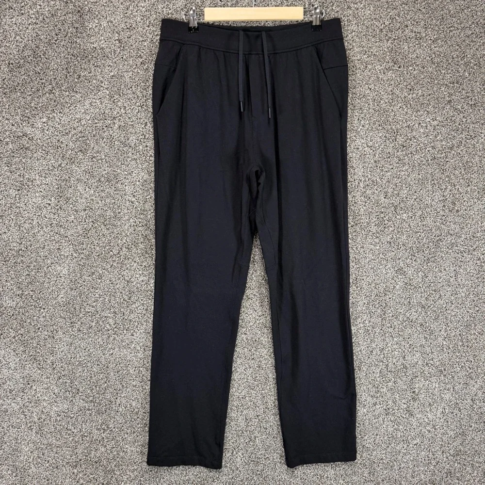 Lululemon Discipline Pants Mens L/32 Black Performance Activewear Yoga LM5571S